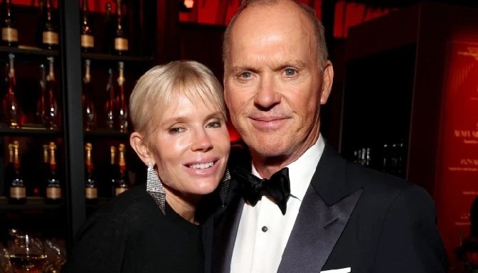 Michael Keaton Wife