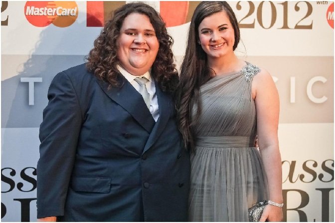 Jonathan Antoine Wife